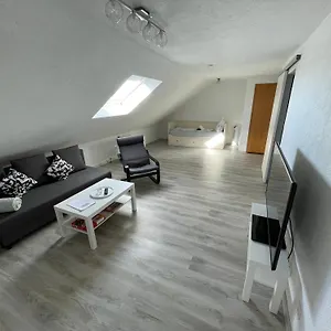 Moderne Gemuetliche 2-zimmer Bad-cannstatt Apartment Stuttgart